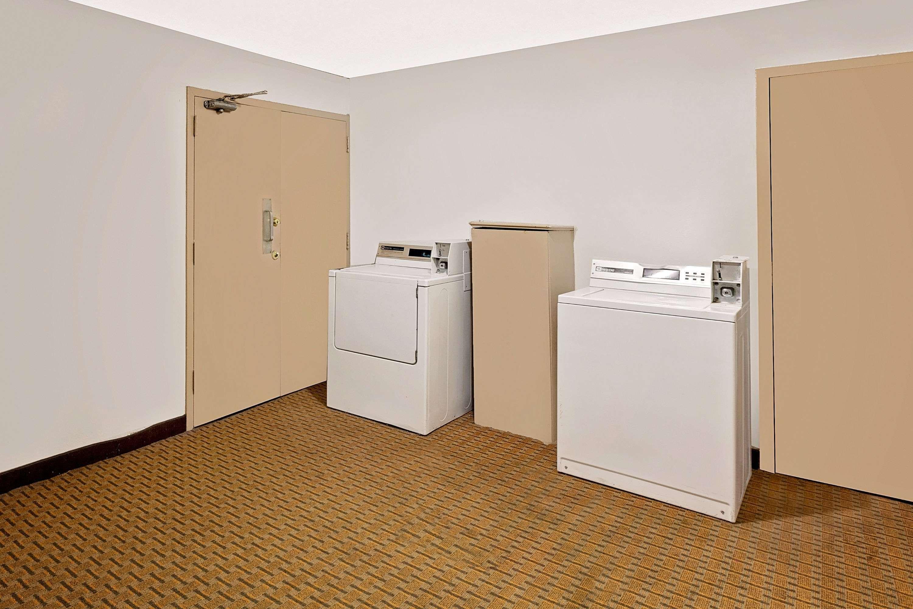 ซูเปอร์ 8 บาย วินด์แฮม เพลนวิว Hotel Plainview ภายนอก รูปภาพ